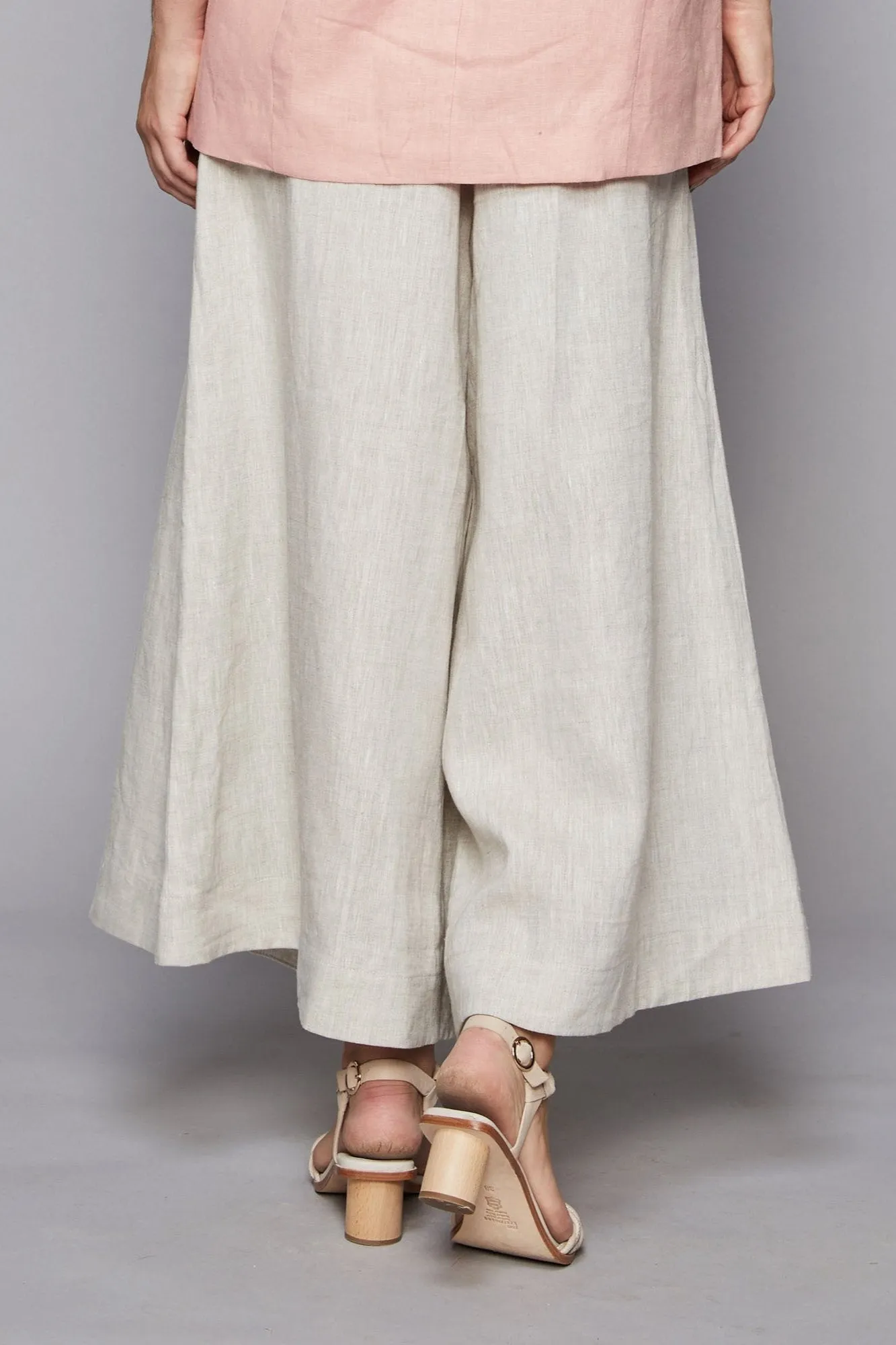 Court Pant in Stone